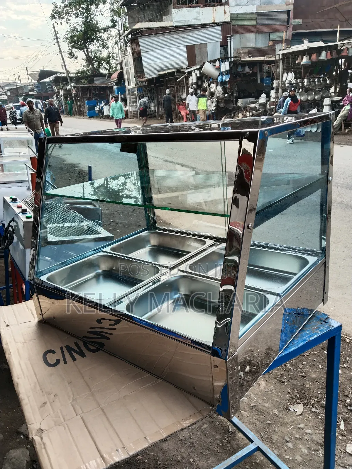 Commercial Sizes Food Warmers and Display /27