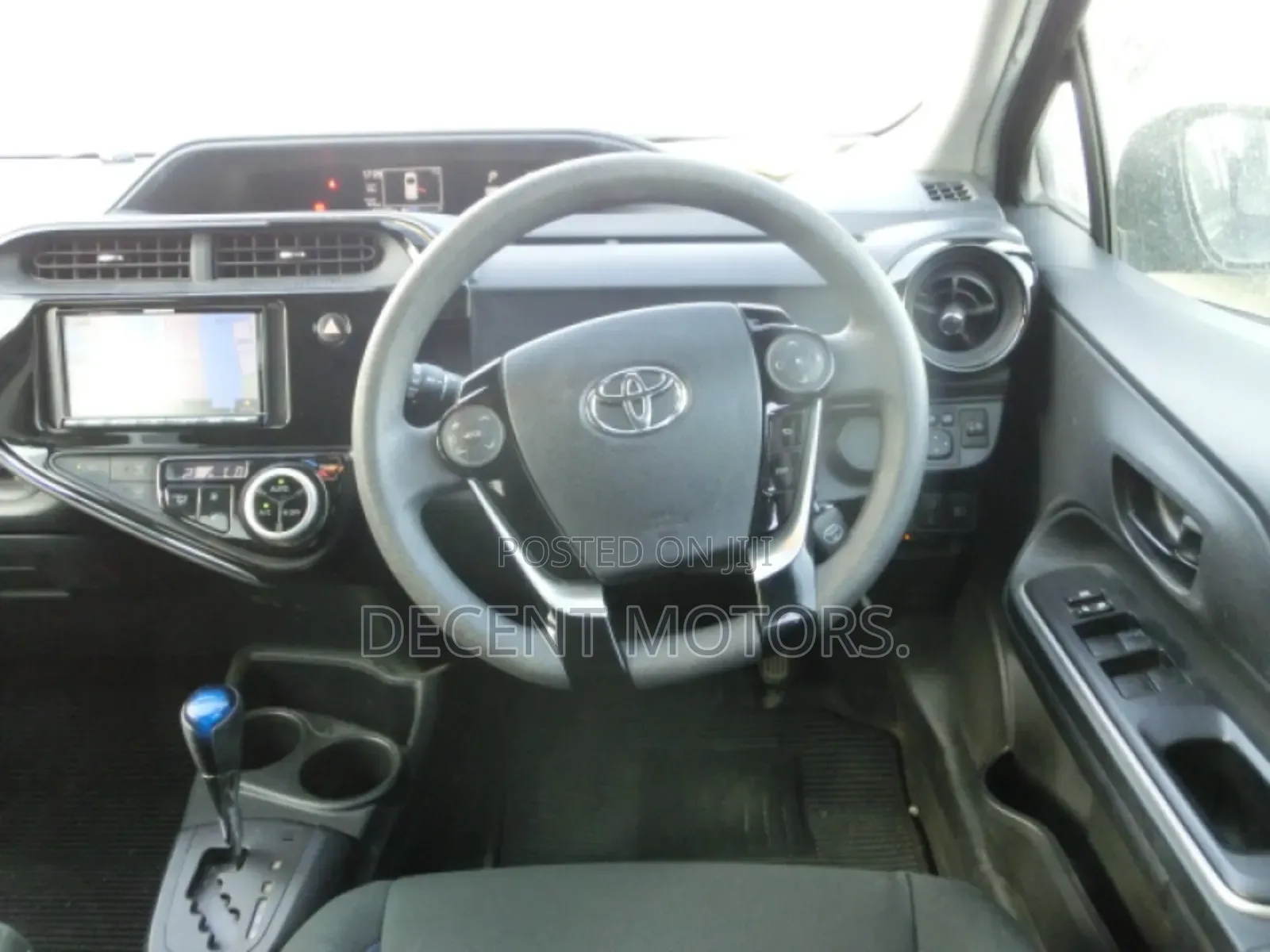 Toyota Aqua 2018 Black