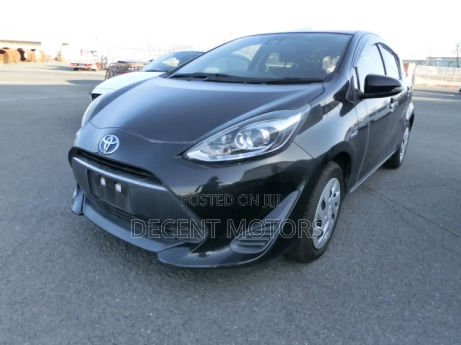 Toyota Aqua 2018 Black