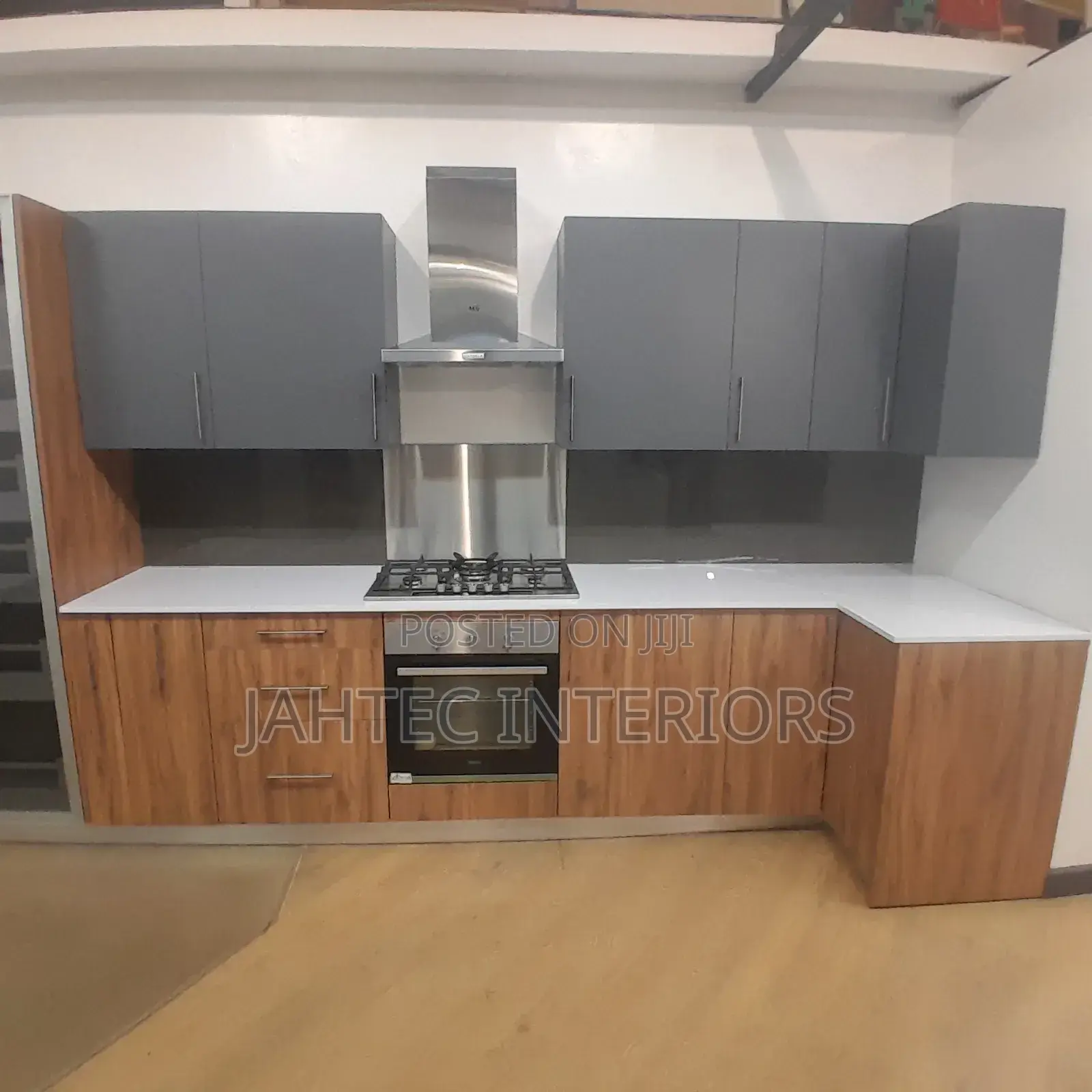 Morden Kitchen With Gloss Finish Board