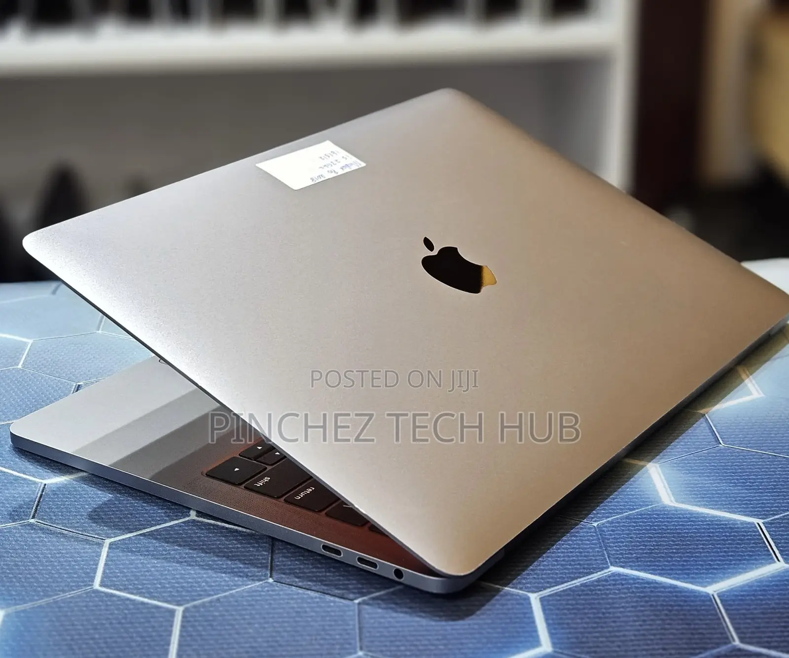 Laptop Apple MacBook Pro 2022 M2 8GB Intel Core I5 SSD 256GB