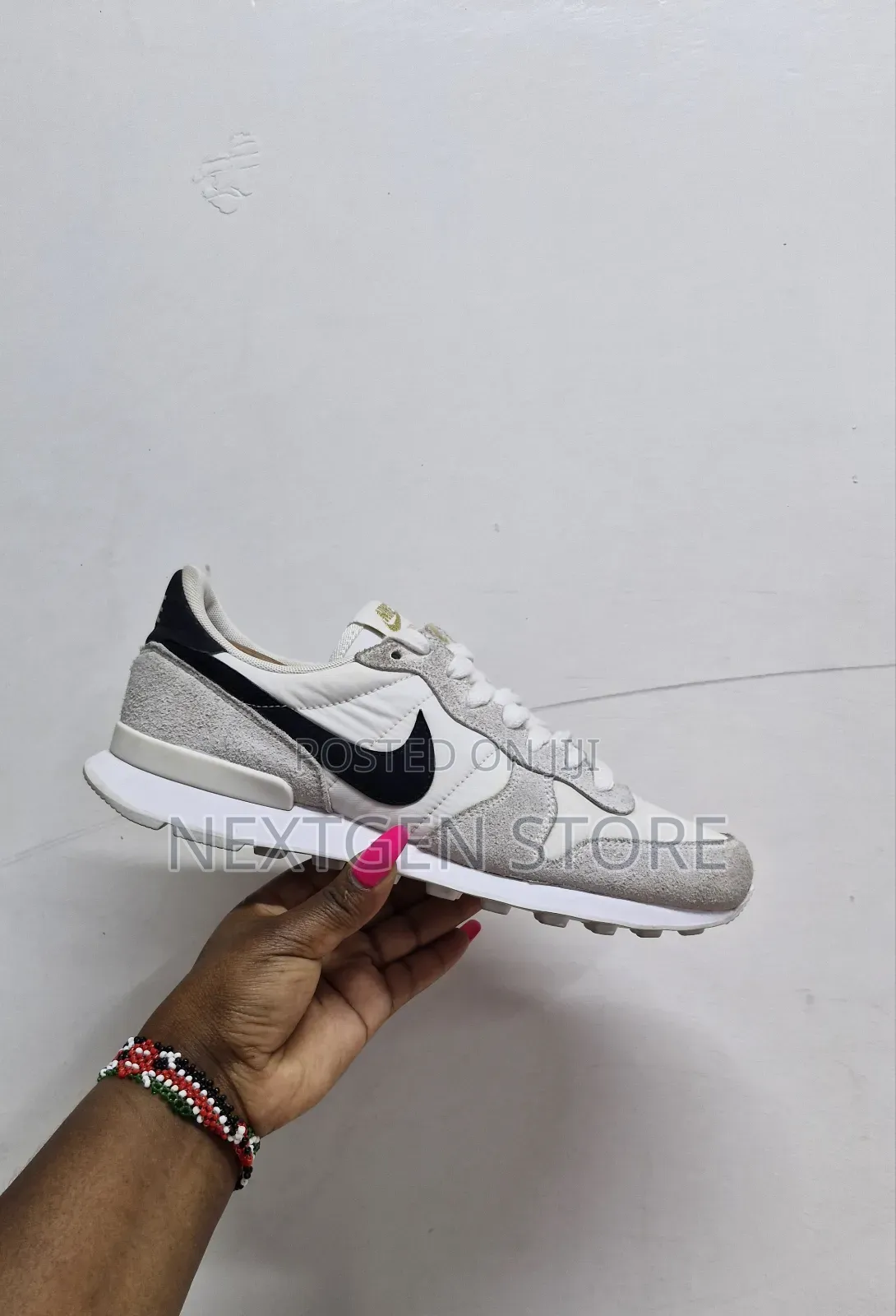 Nike Internationalist Sneakers
