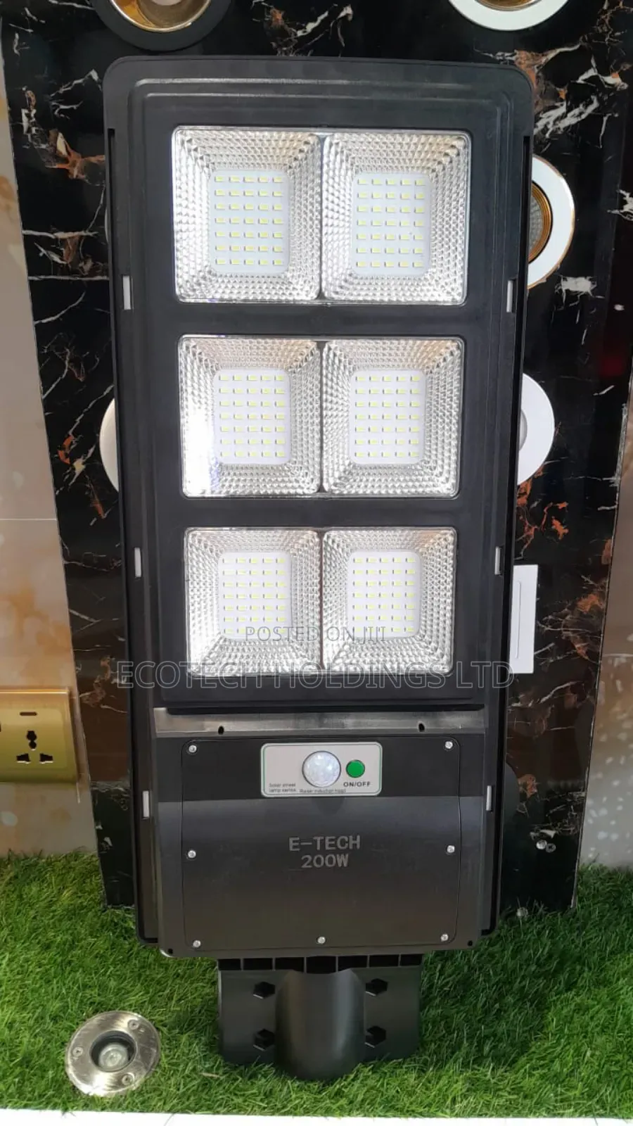 200wts E-Tech Solar Streetlight.