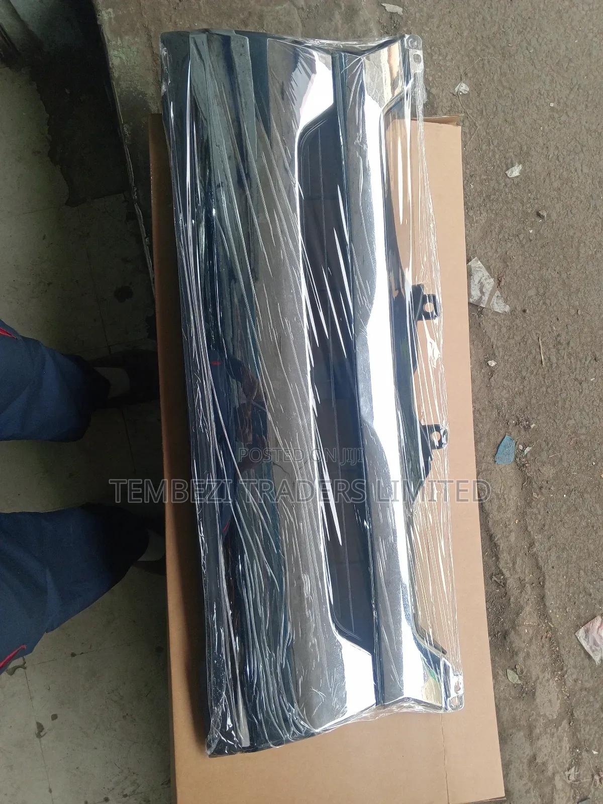 Chrome Front Grille Toyota Hiace 7l 2014 New Model