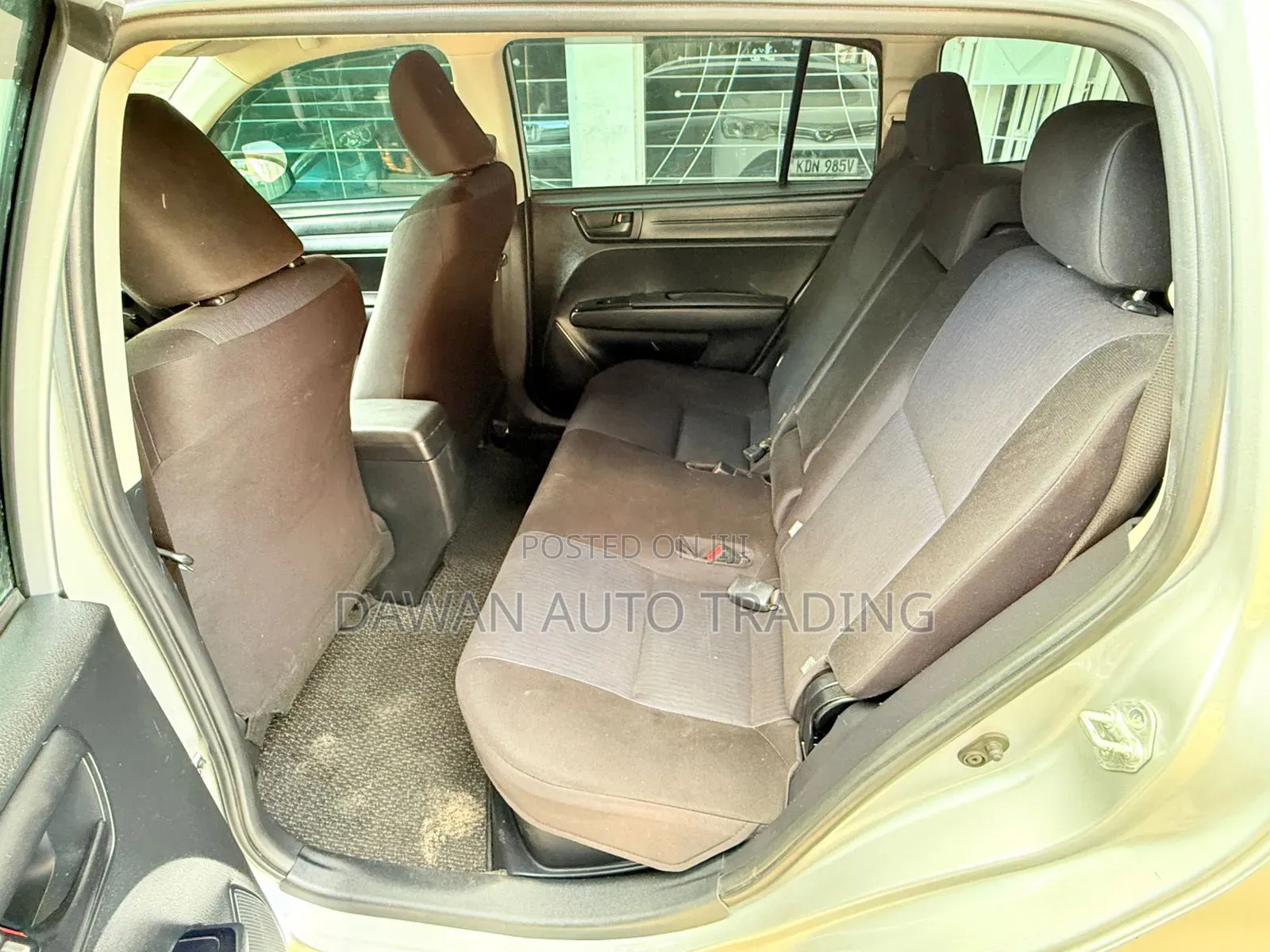 Toyota Corolla Fielder 2017 Silver