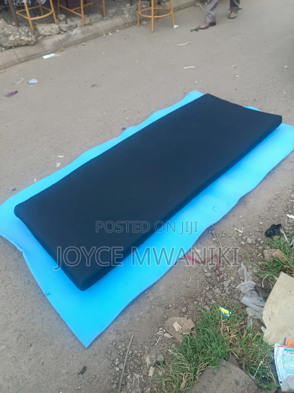 Massage or Body Wash Waterproof Mattress, Black