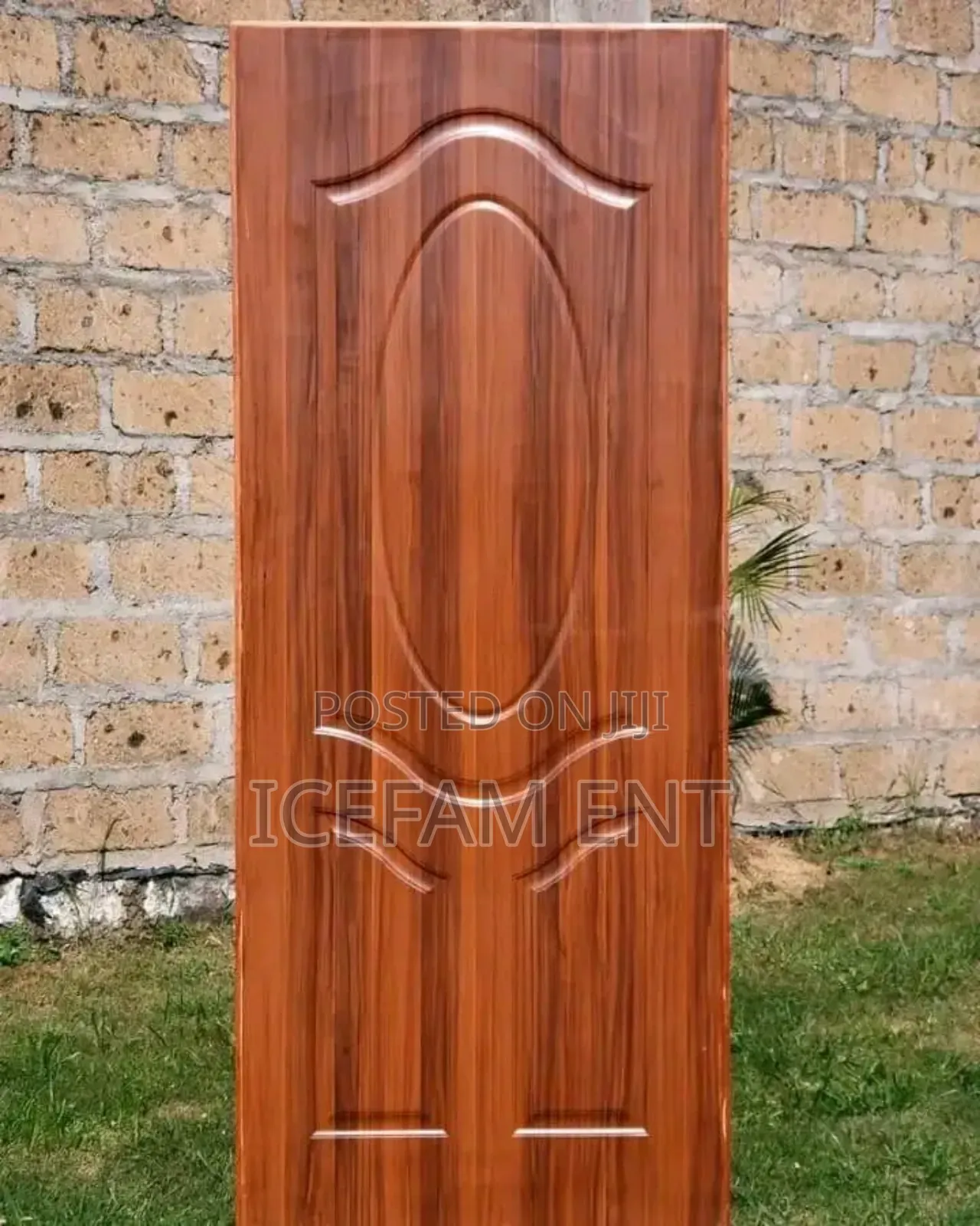 Laminated Mahogany Flash Door/3 Panels Embozed Door