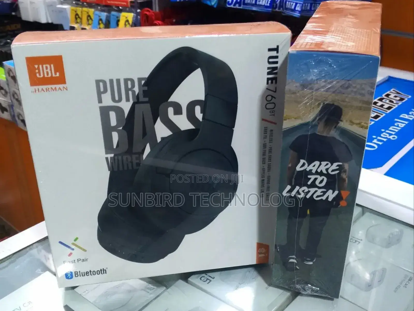 JBL Tune 760 Headphones
