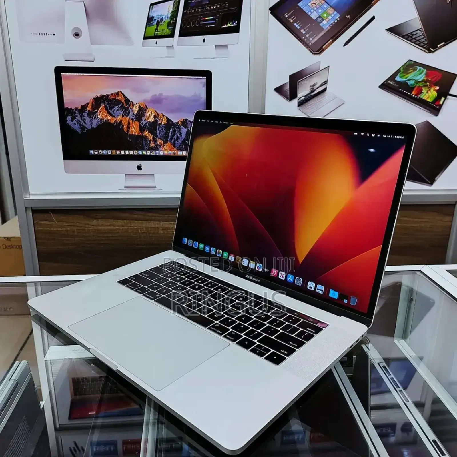 Laptop Apple MacBook Pro 2017 16GB Intel Core I7 SSD 256GB
