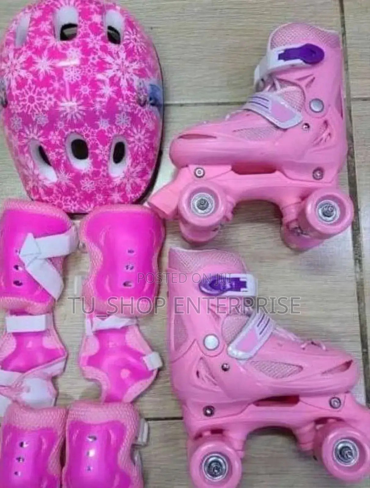 Skates 4 Wheel Full Set