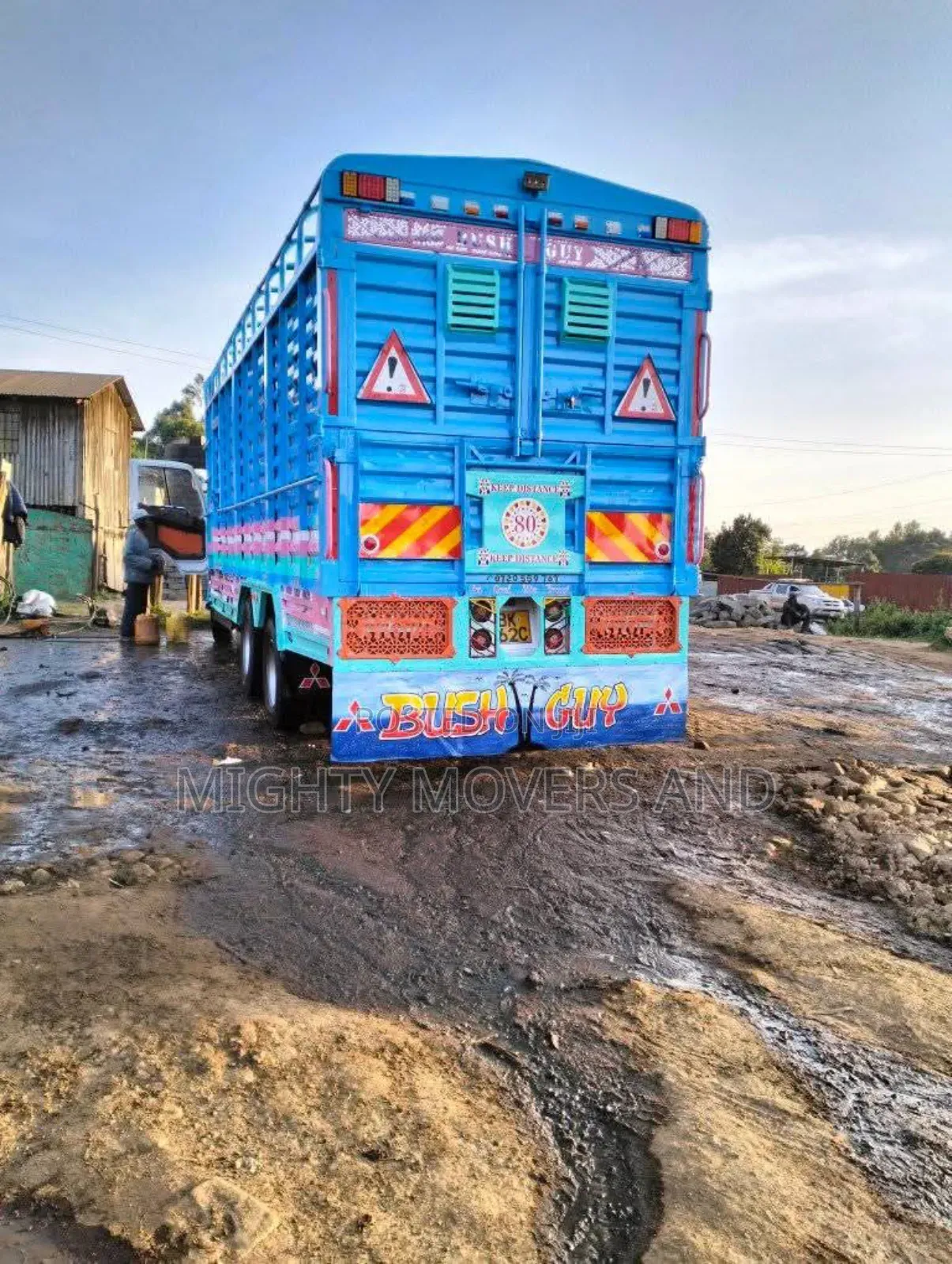 Mguu Kumi Lorry for Speedy Transport Available.