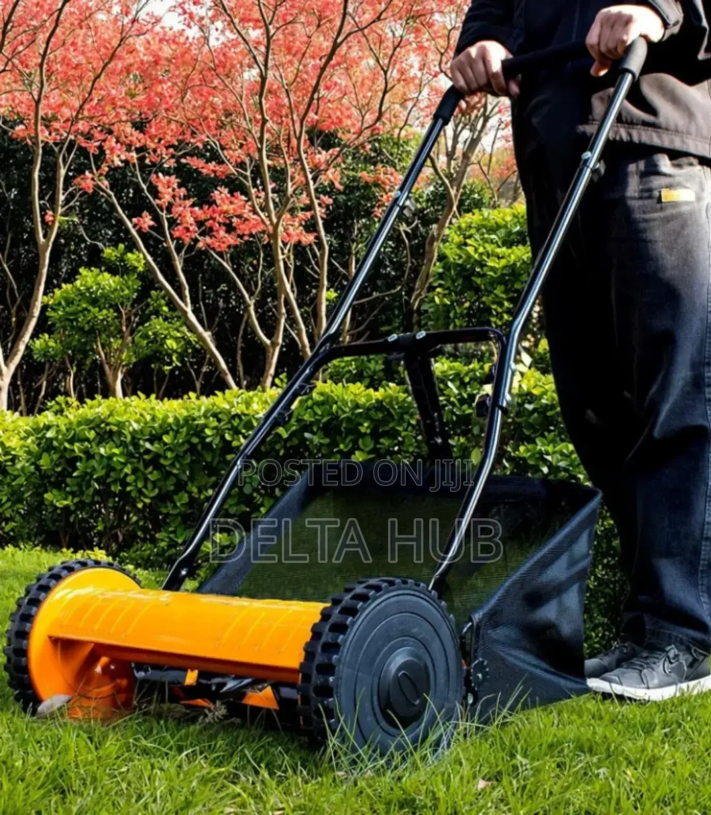 Hand Driven Grass Cutter Designed for Commercial Lawns