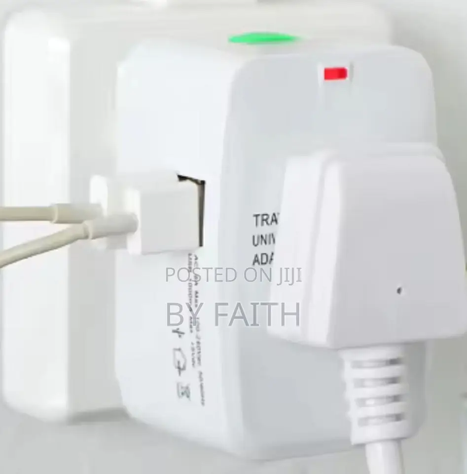 Universal Travel Adapter9* 