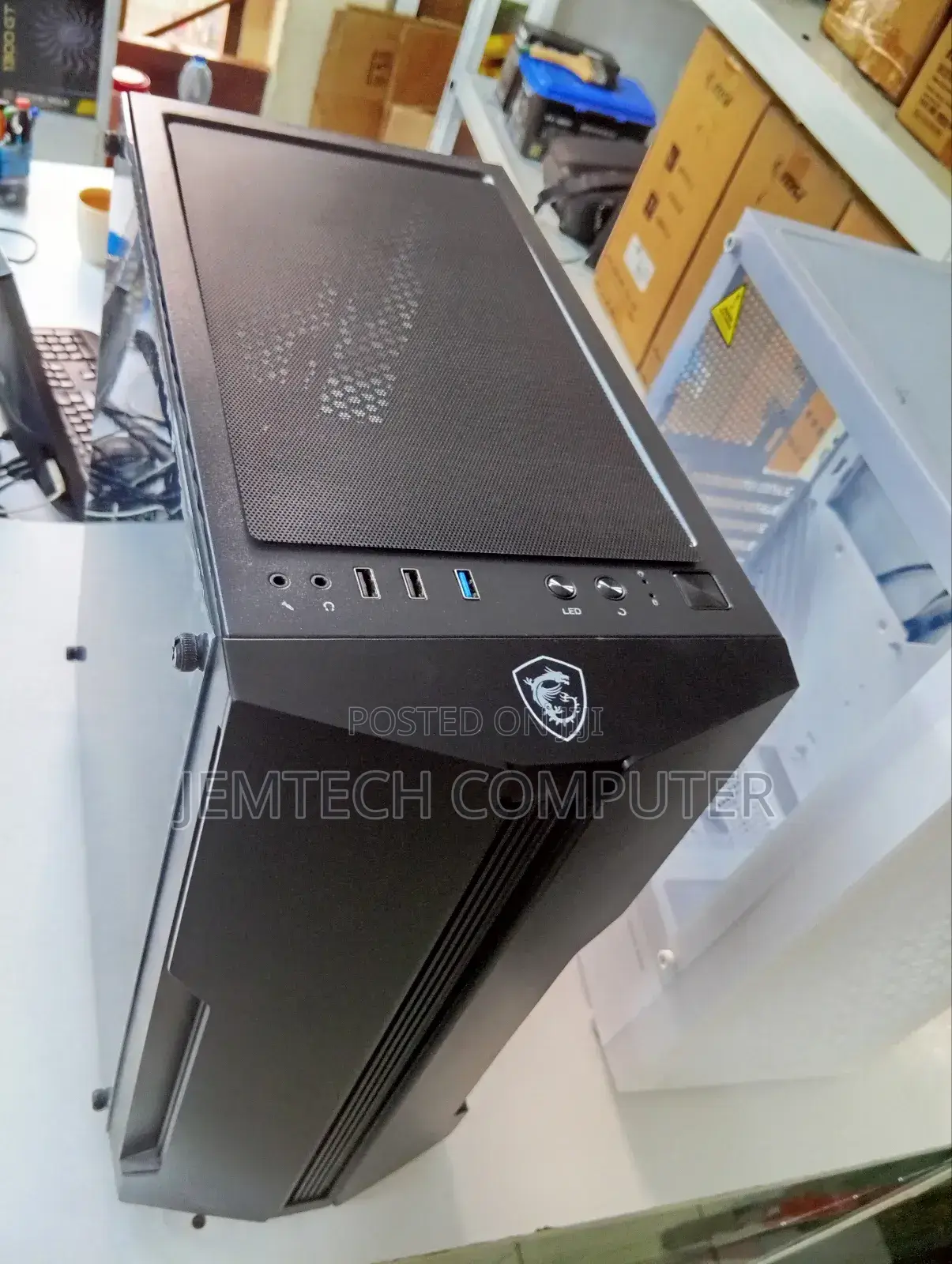 Msi Mag Laevatain 100l Mid Atx Tower Gaming Computer Case