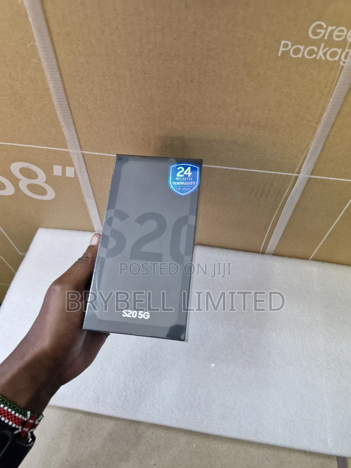 New Samsung Galaxy S20 128 GB Black