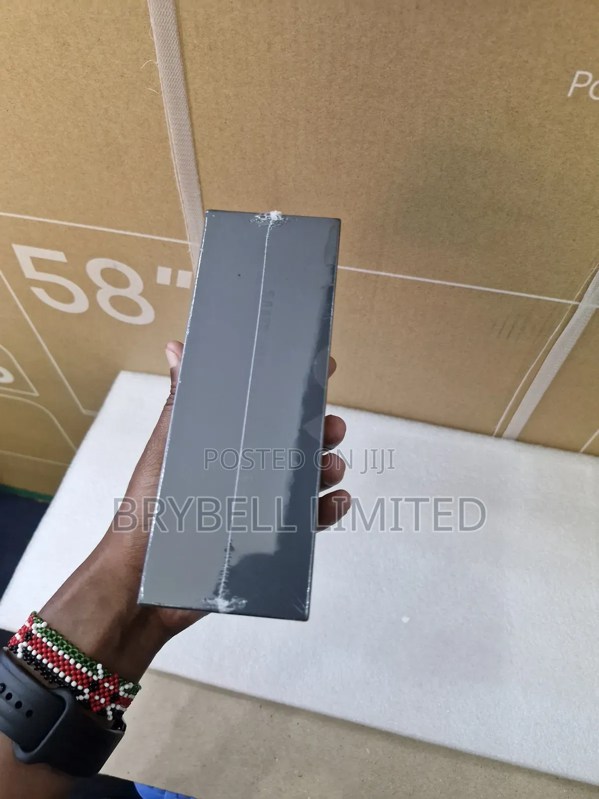 New Samsung Galaxy S20 128 GB Black