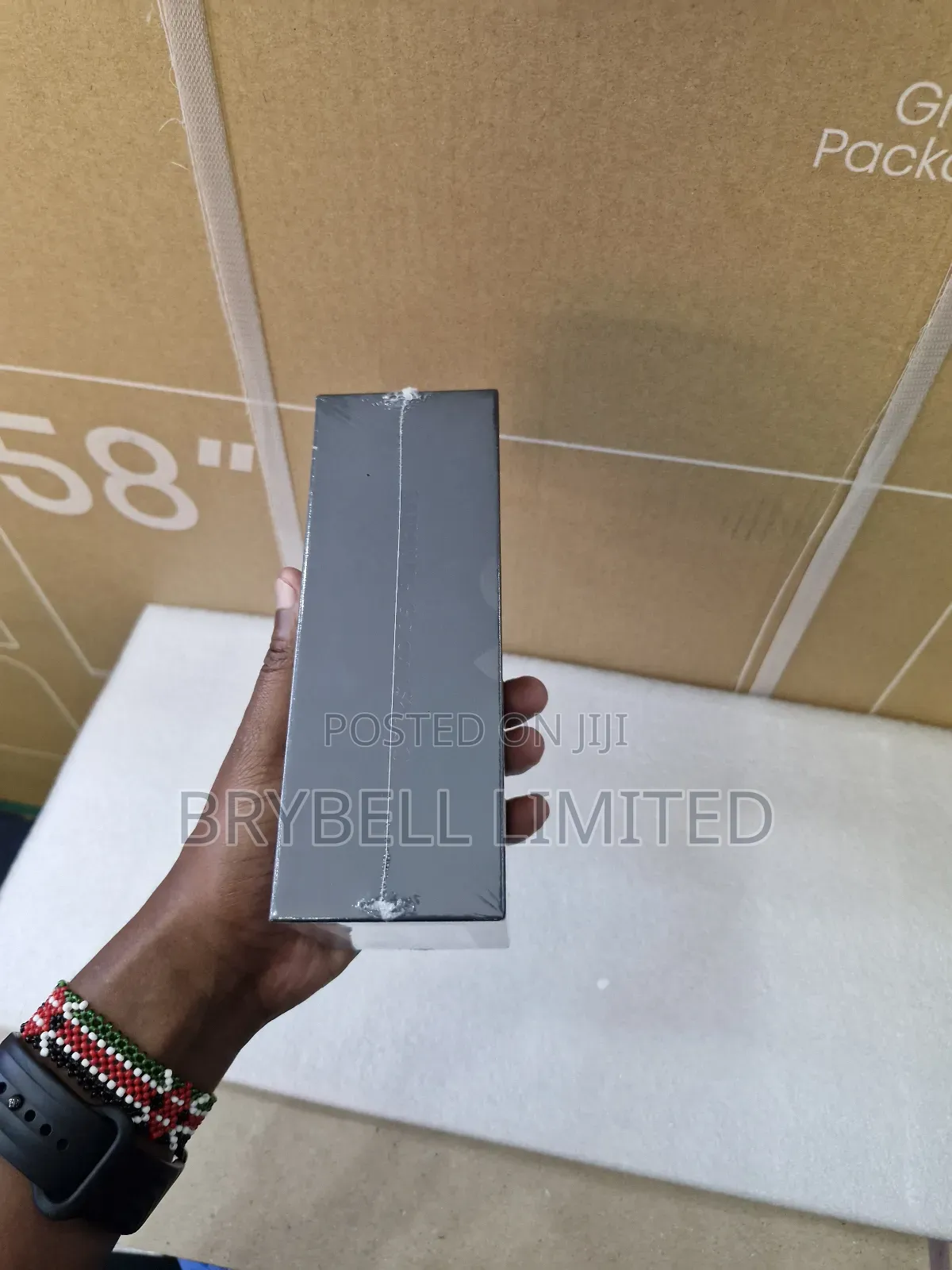New Samsung Galaxy S20 128 GB Black
