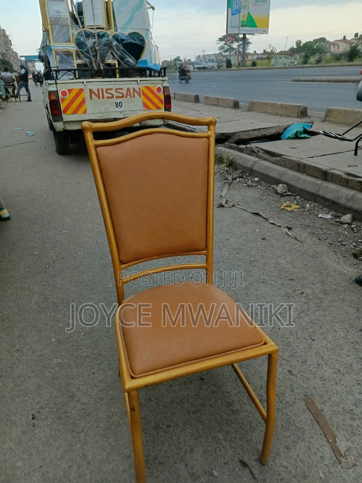 Hotel Chair, Gold 