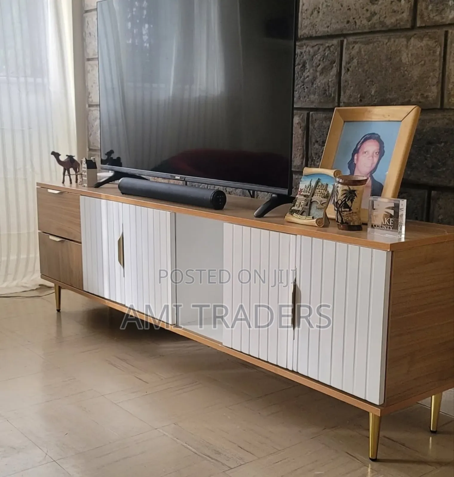 Nano Tv Stand