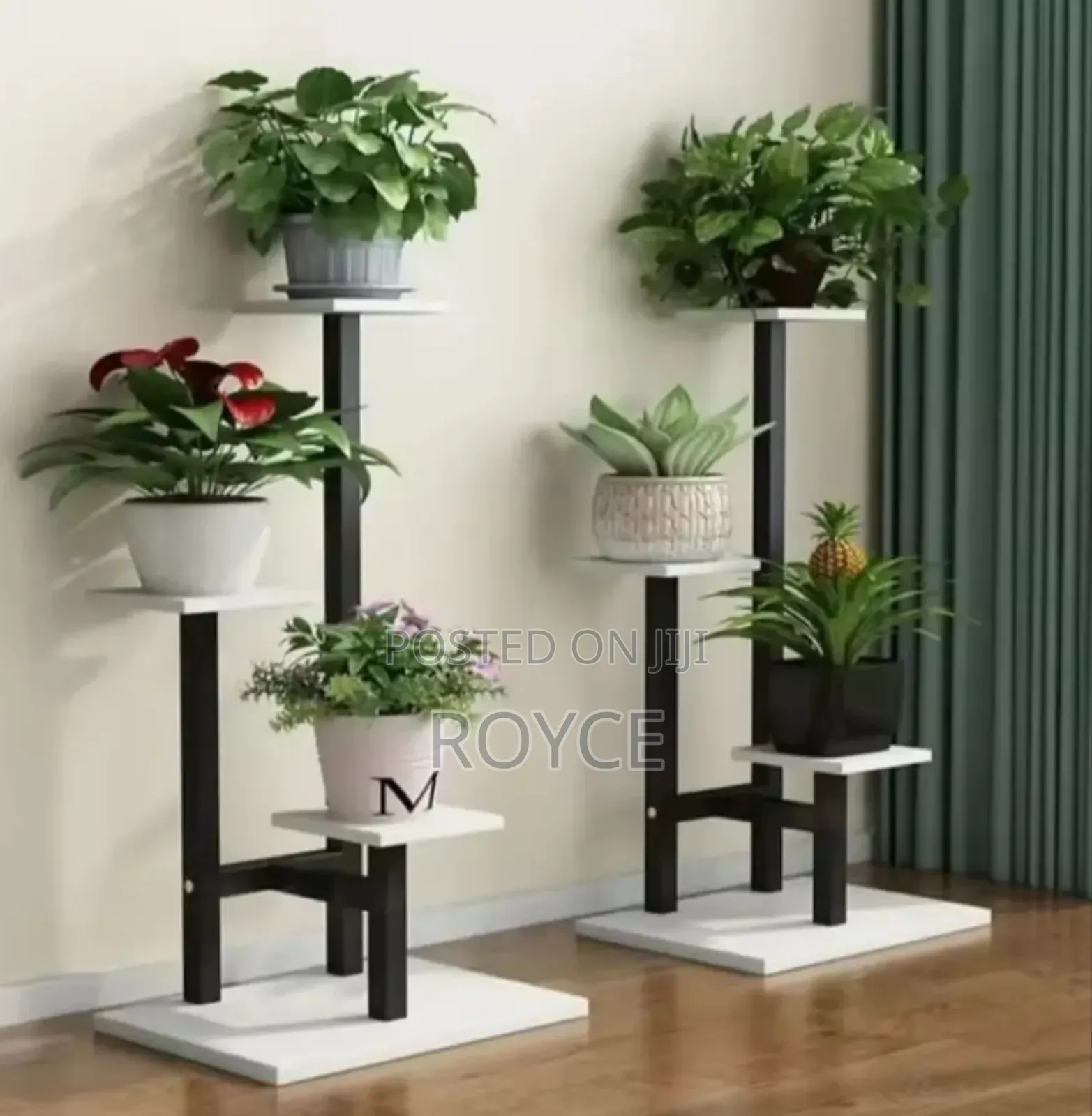 Luxurious Flower Stand