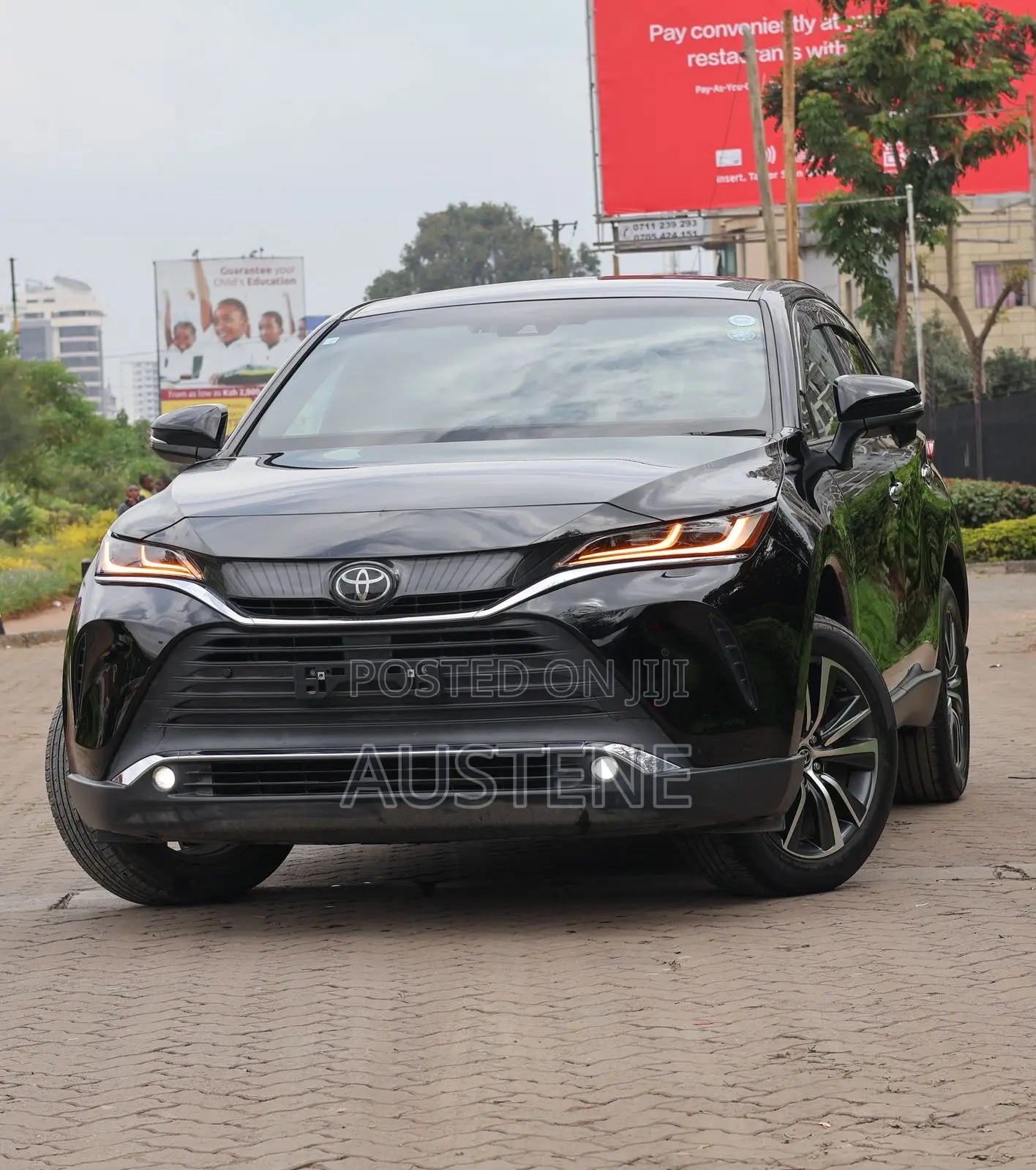 Toyota Harrier 2.0 2020 Black