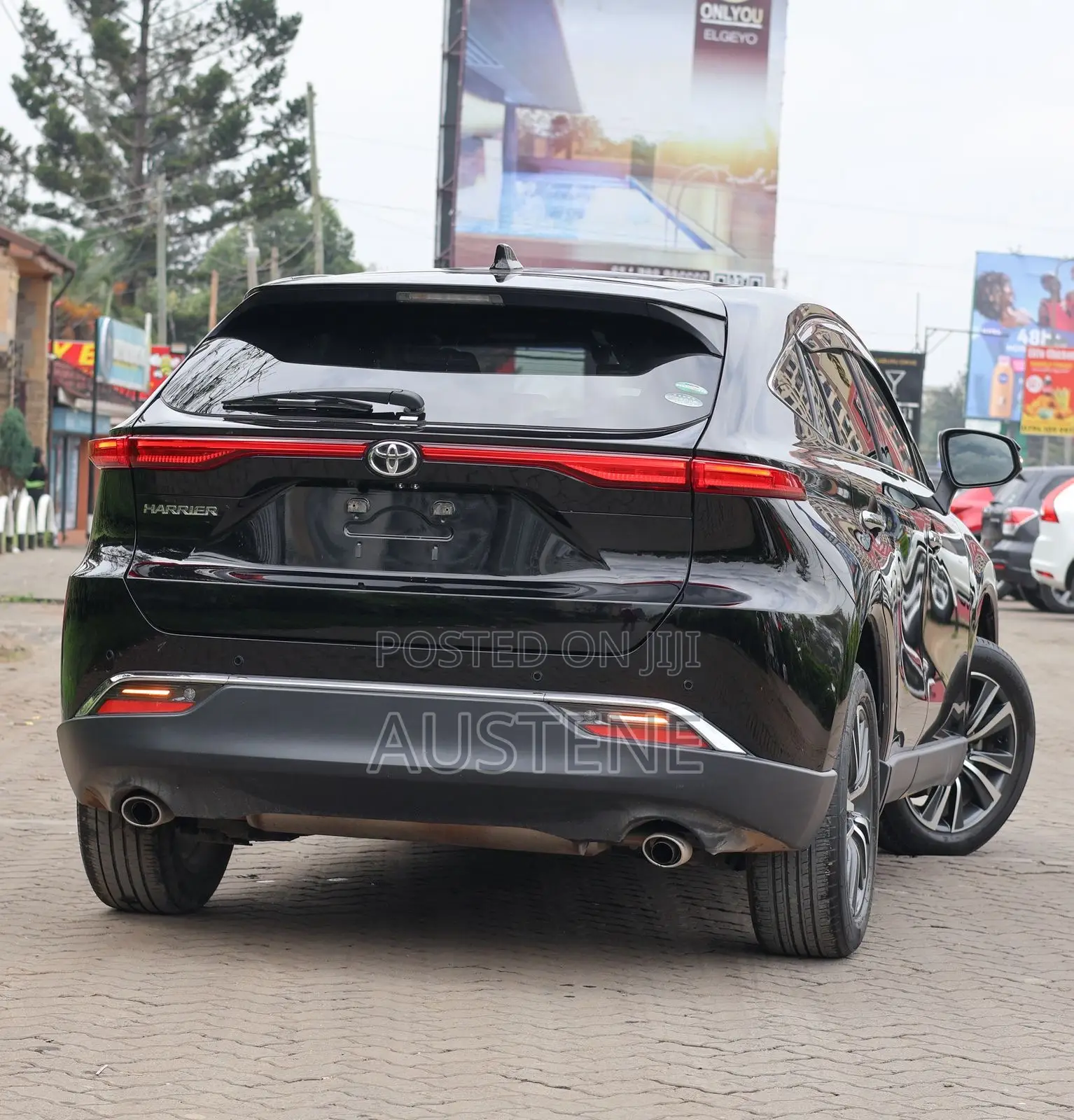 Toyota Harrier 2.0 2020 Black