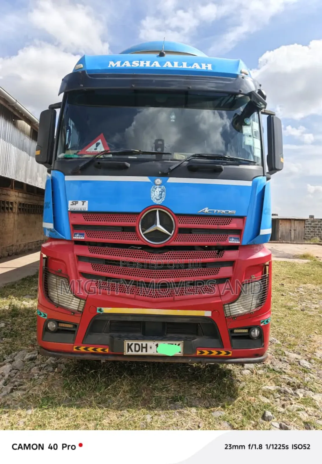 Trailers at Hand for Transport of Loose Cargoes