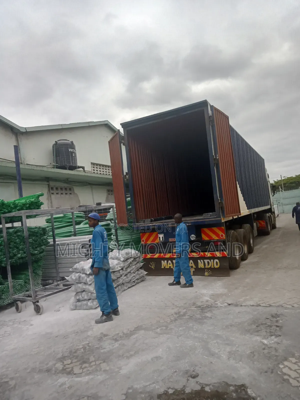 Trailer for Loose Cargo Are Available for Cross County Delivery
