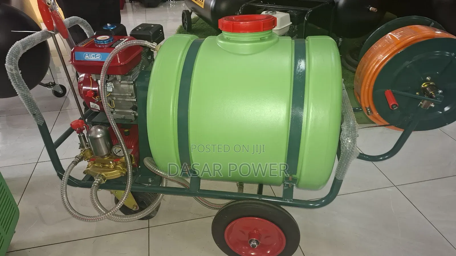 160l Engine Sprayer With 2pipes Outlets And Guns