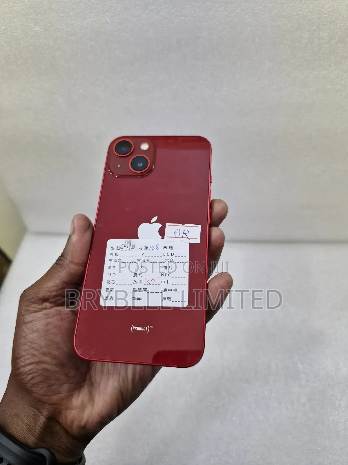 Apple iPhone 13 128 GB Red