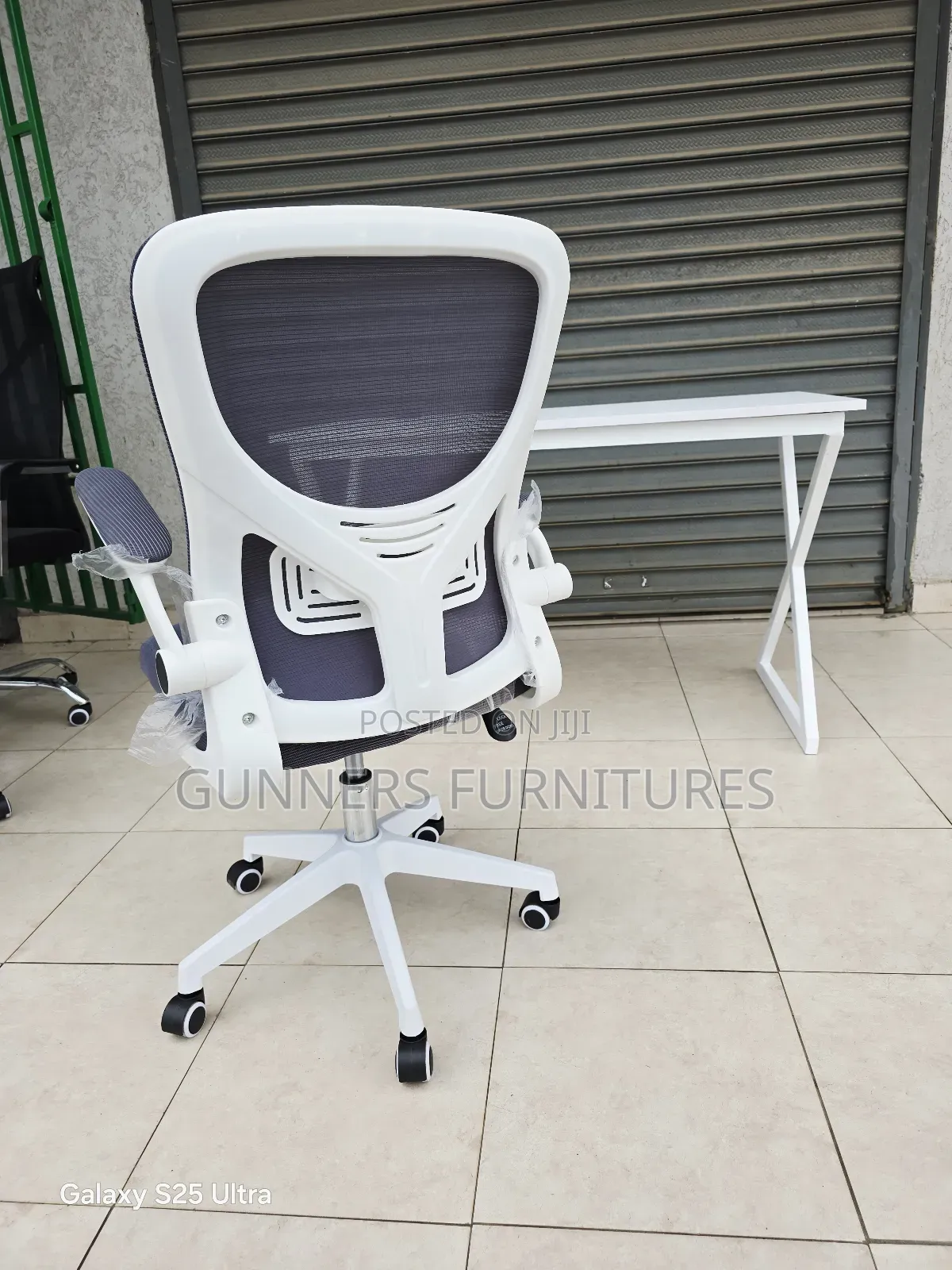 Gray Executive Office Chair.