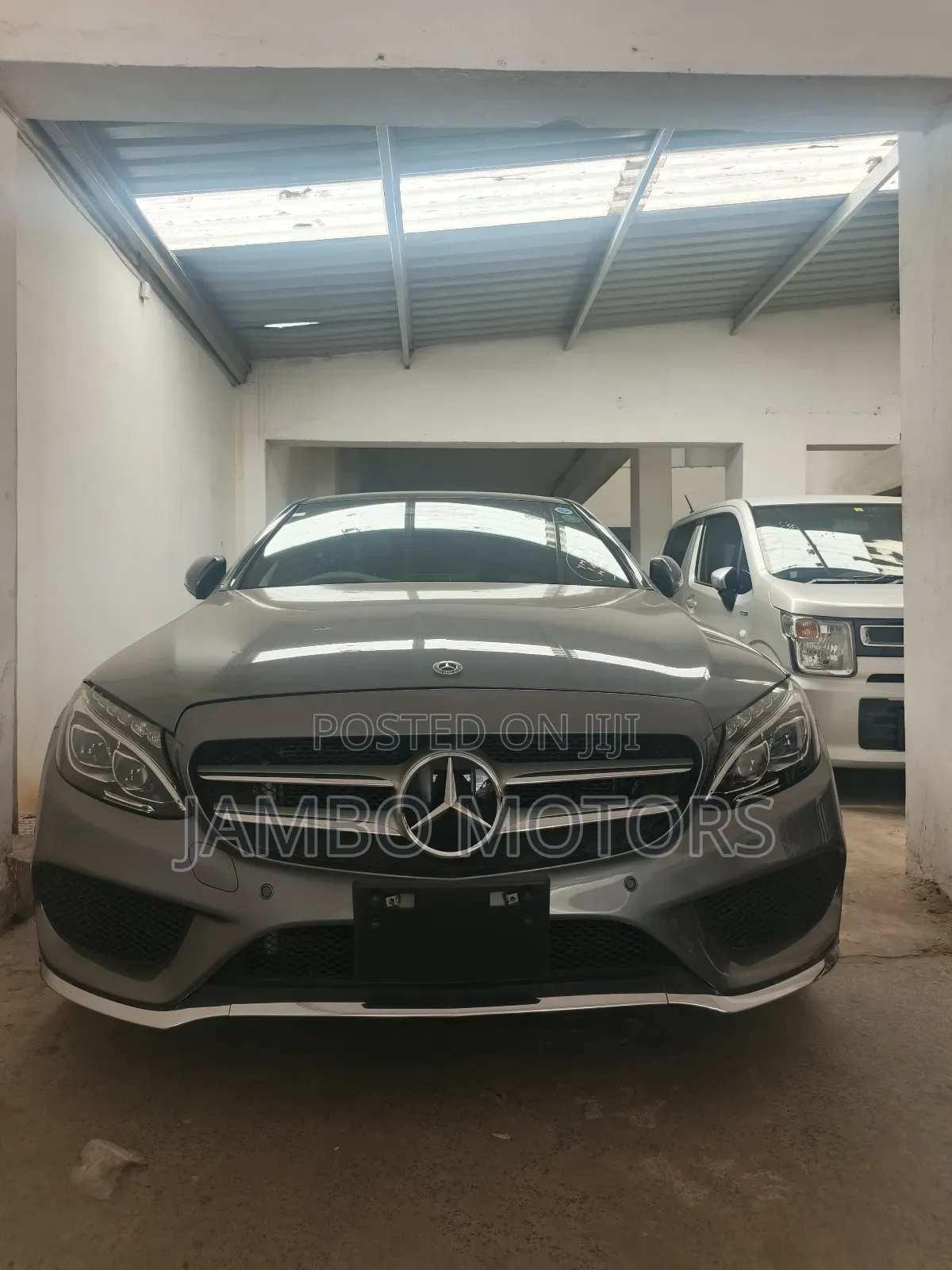 Mercedes-Benz C200 2018 Gray
