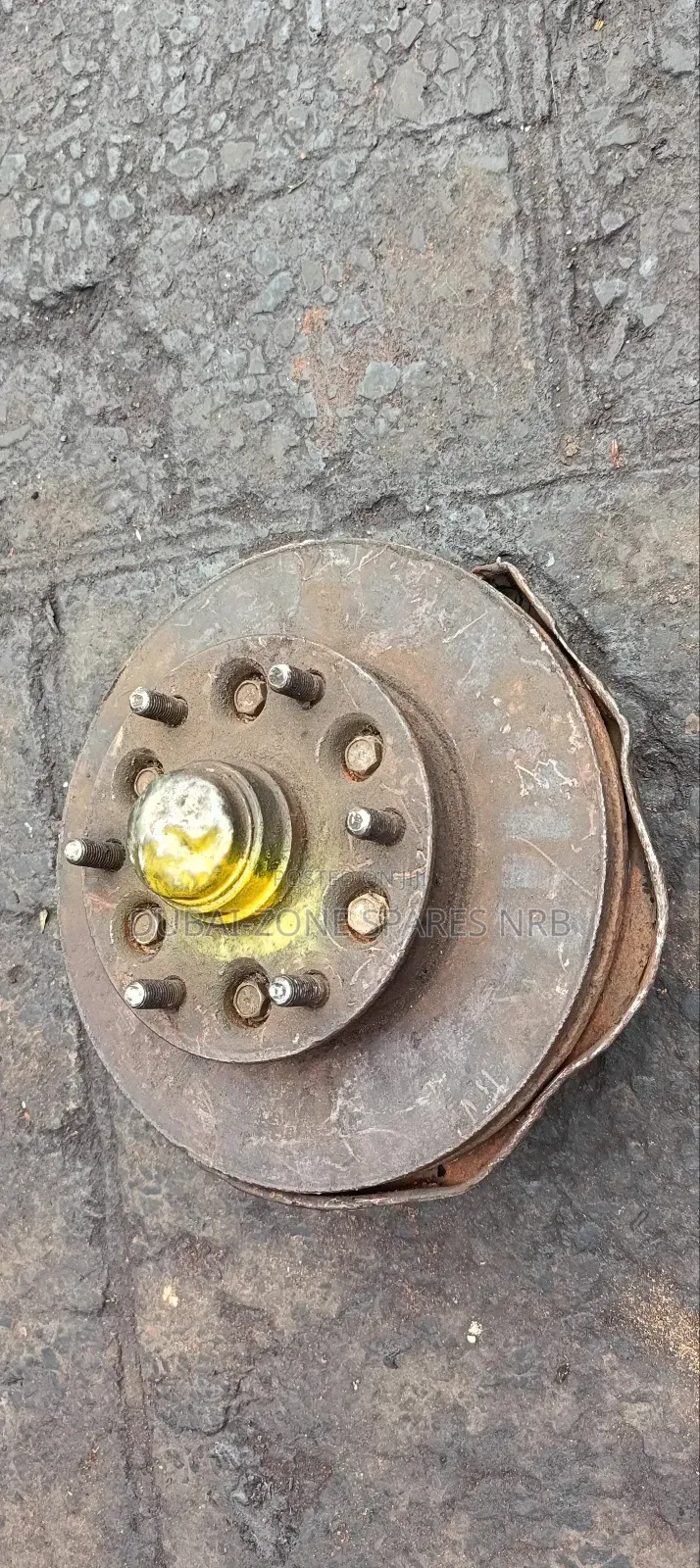 Wheel Hubs Complete 5l Hiace.