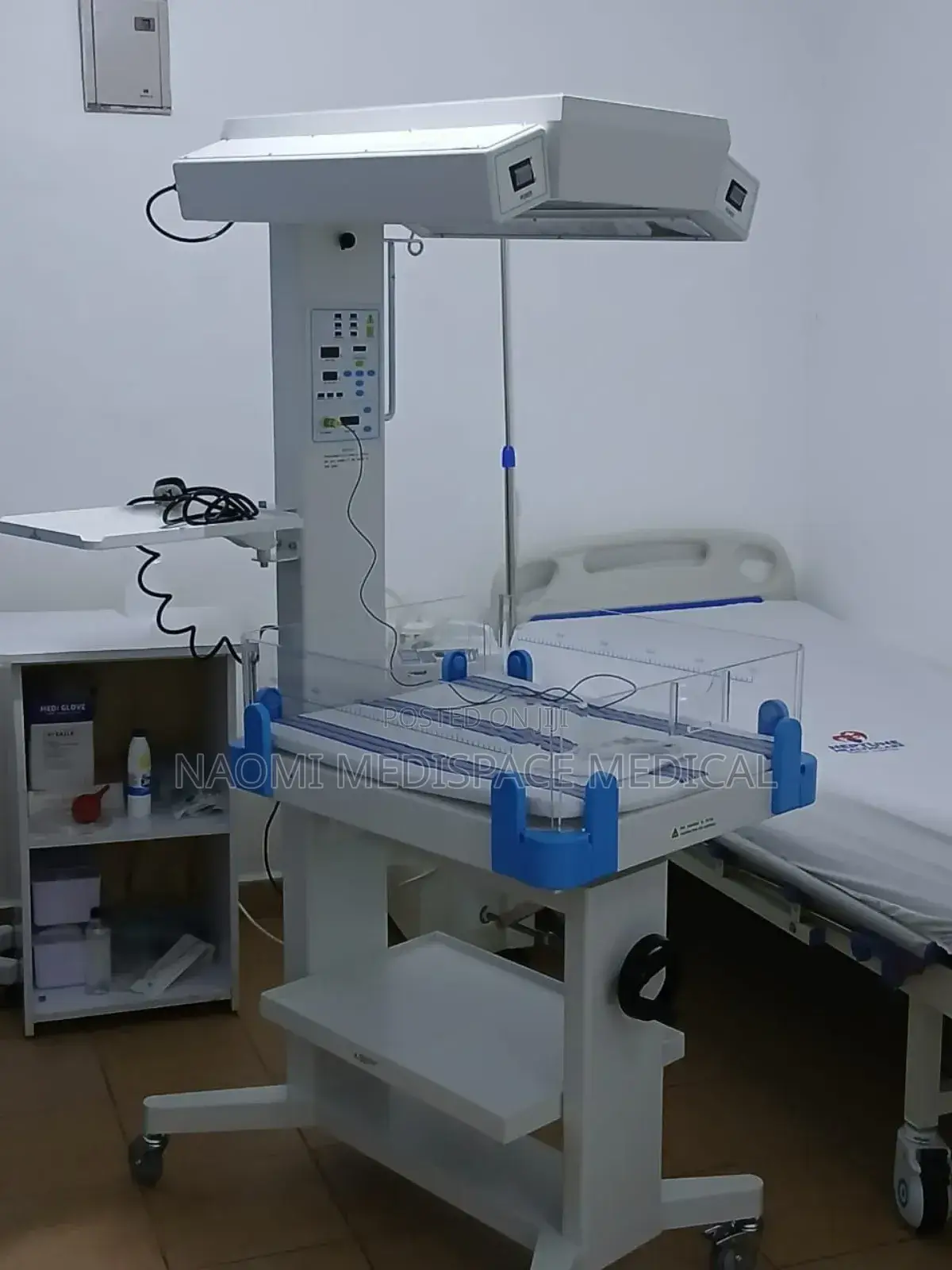Radiant Warmer With Phototherapy/ Infant Warmer
