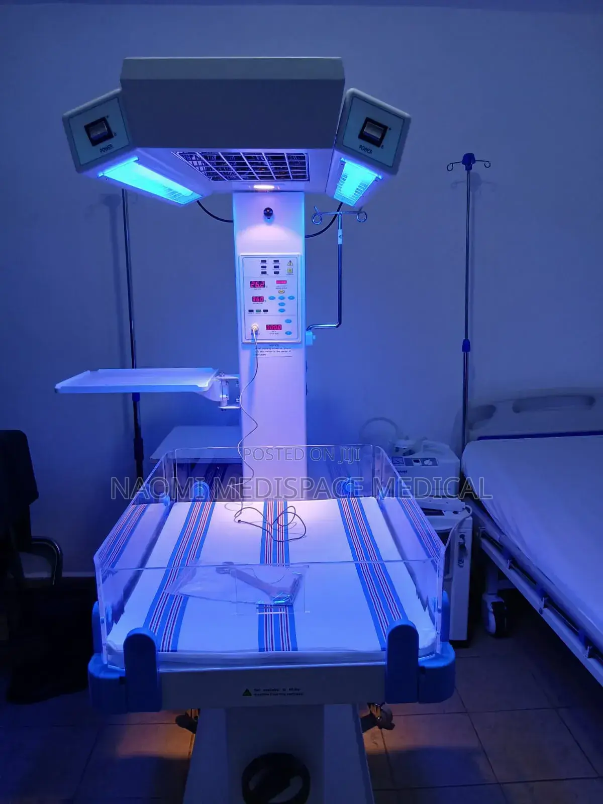Radiant Warmer With Phototherapy/ Infant Warmer