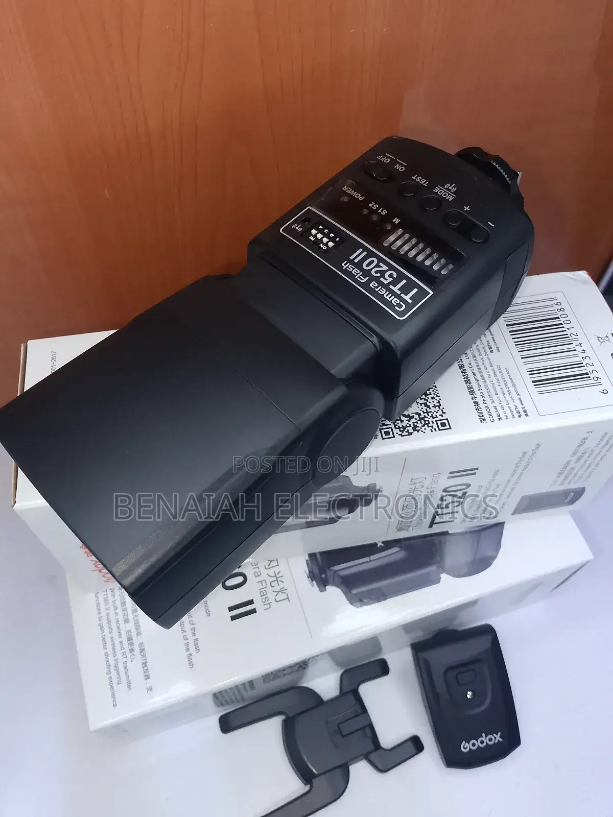 Camera Flash Tt520, Legendary Performance in Photography