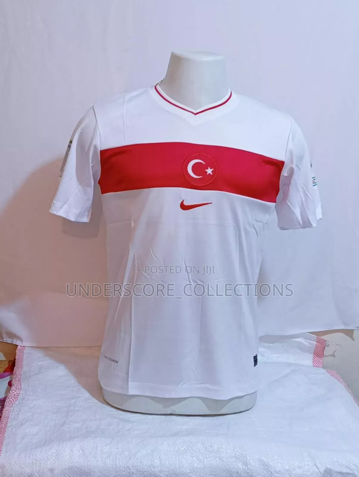 White Unisex Jersey Tshirts