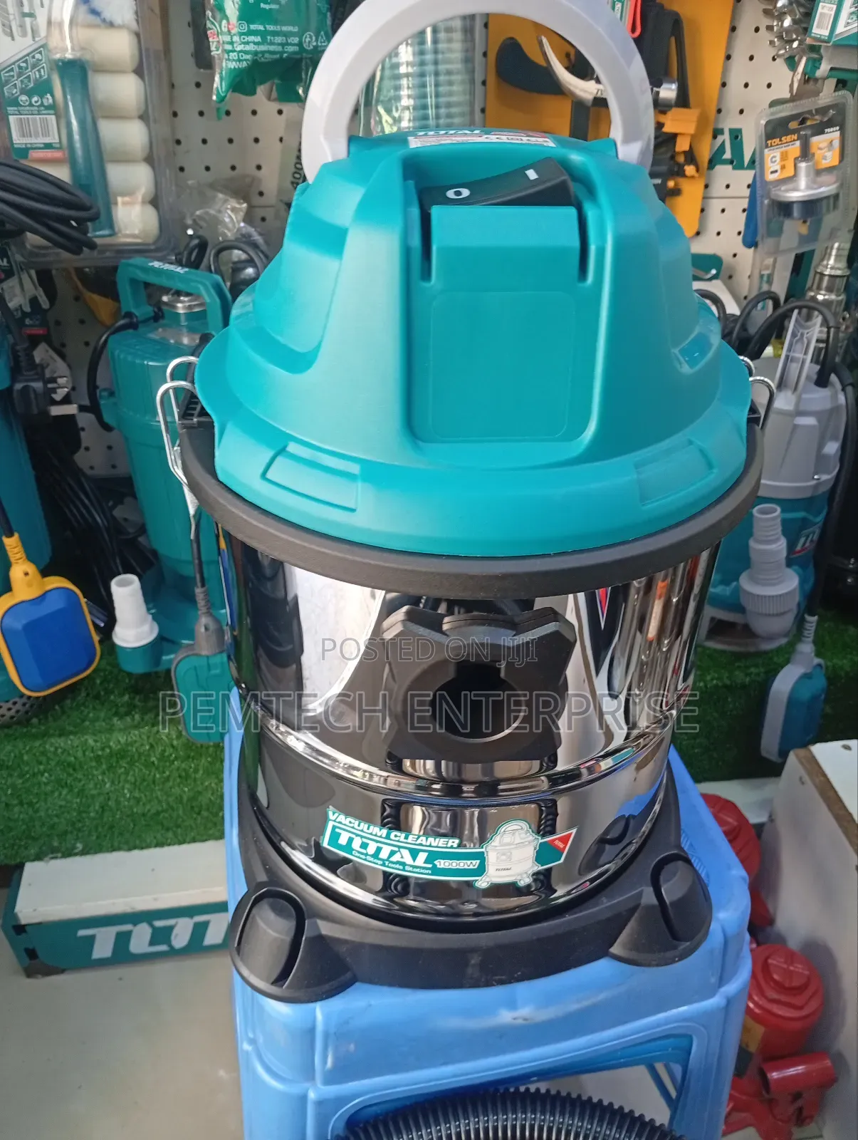 Total Tvc12202 Wet Dry Vacuum Cleaner