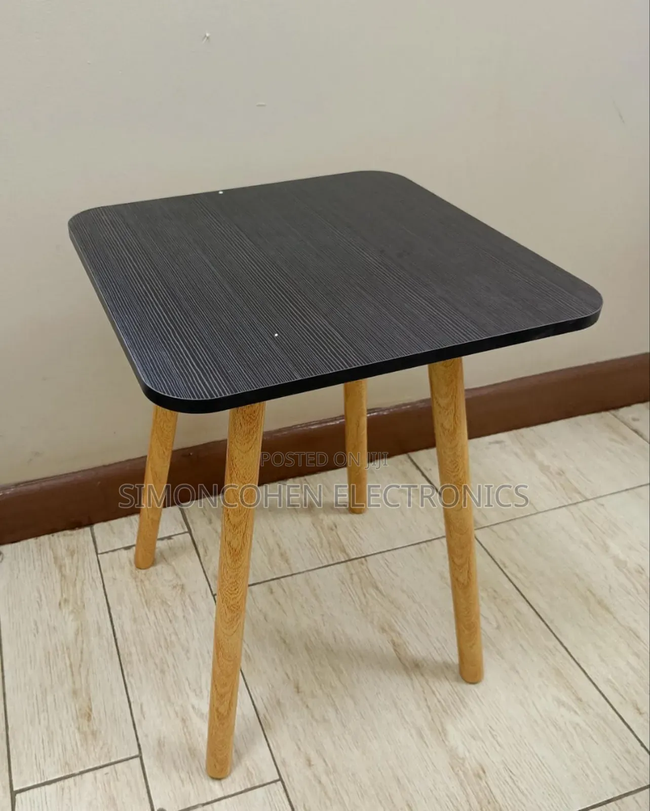 Contemporary Square Shaped Side Table/Stool