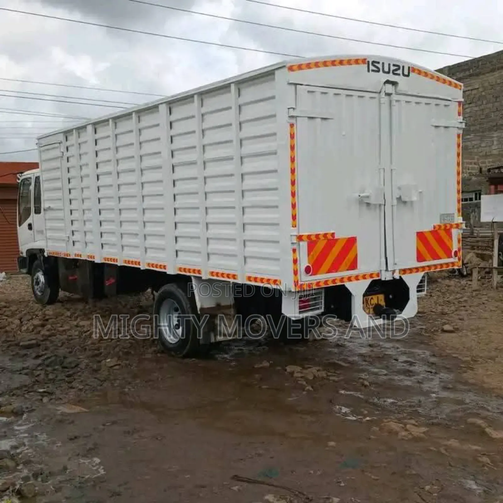 Frr. Fh. Trucks Available for Transport Services