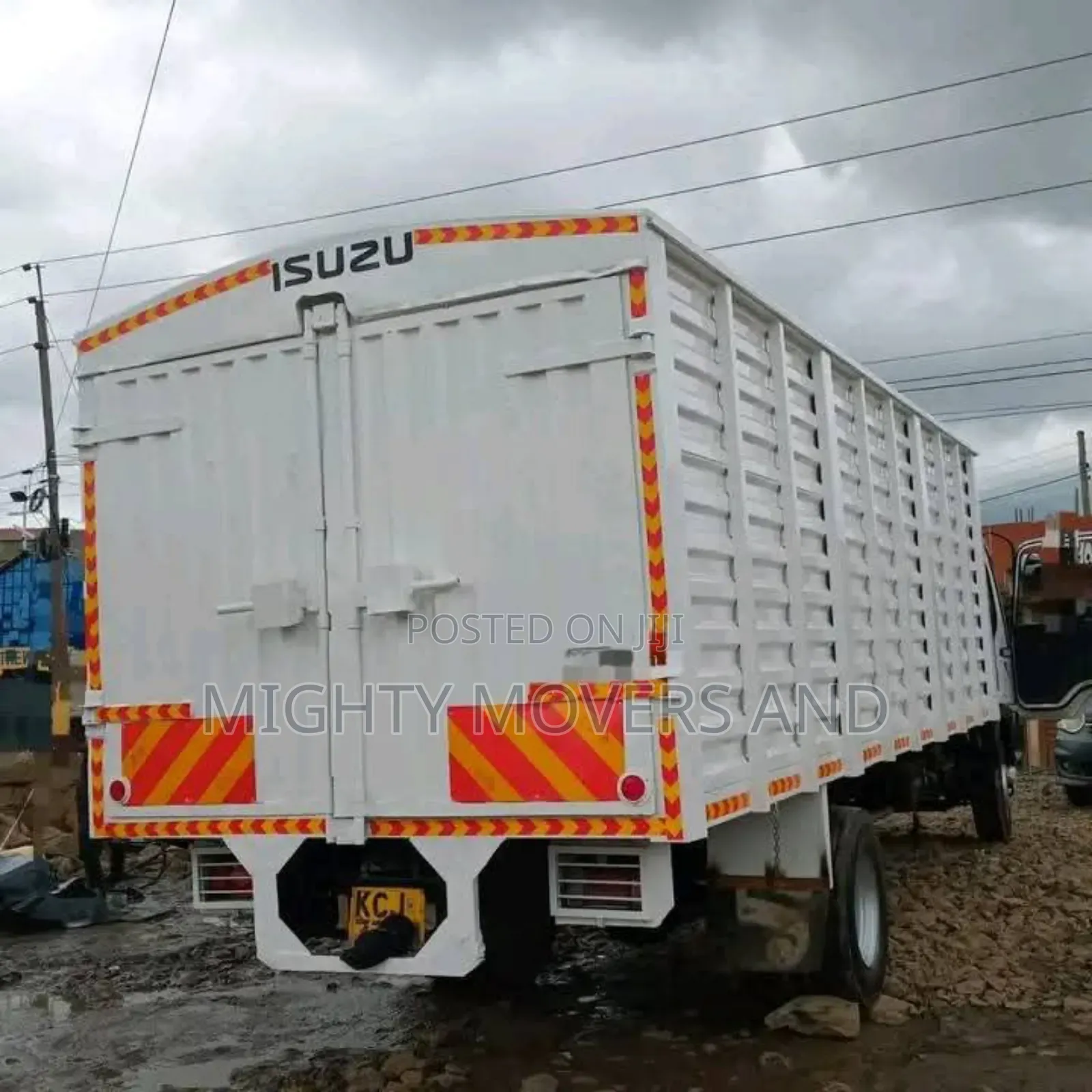 Frr. Fh. Trucks Available for Transport Services