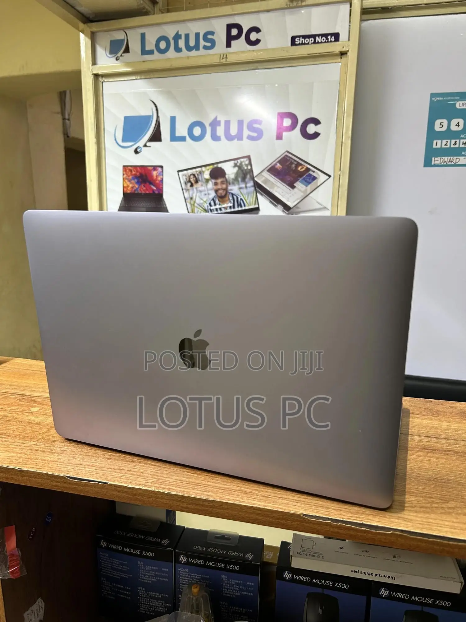 Laptop Apple MacBook Pro 2018 32GB Intel Core I9 SSD 1T