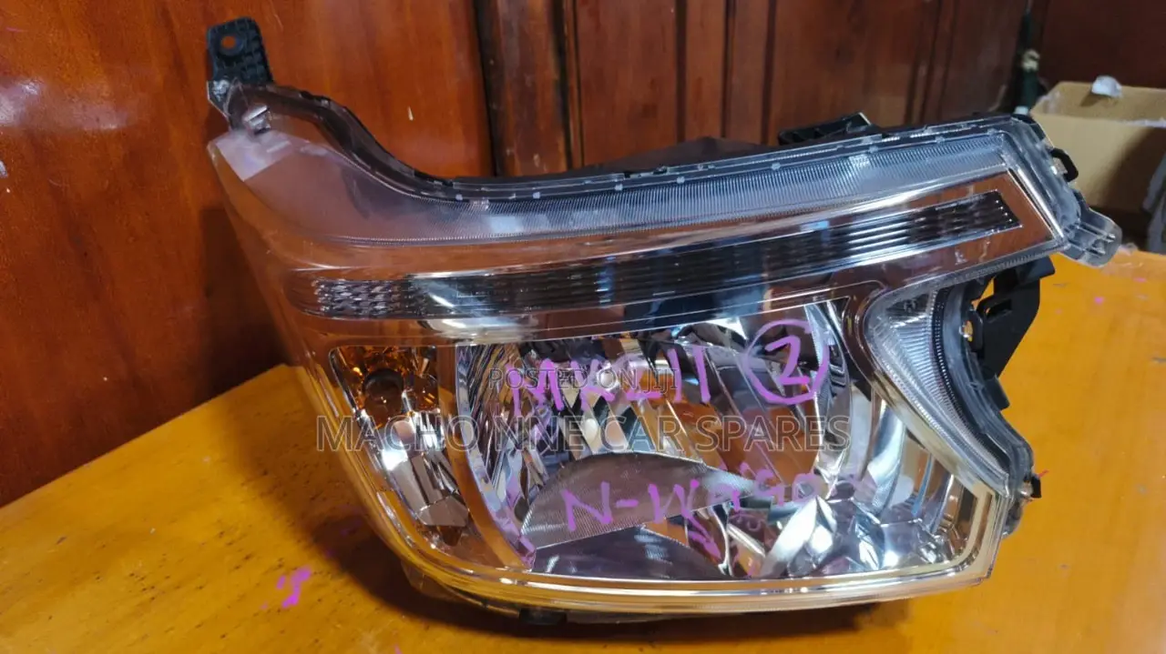Honda N-WGN Headlight (Non Xenon)