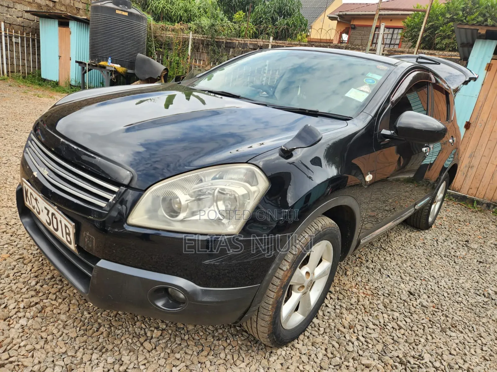 Nissan Dualis 2012 Black