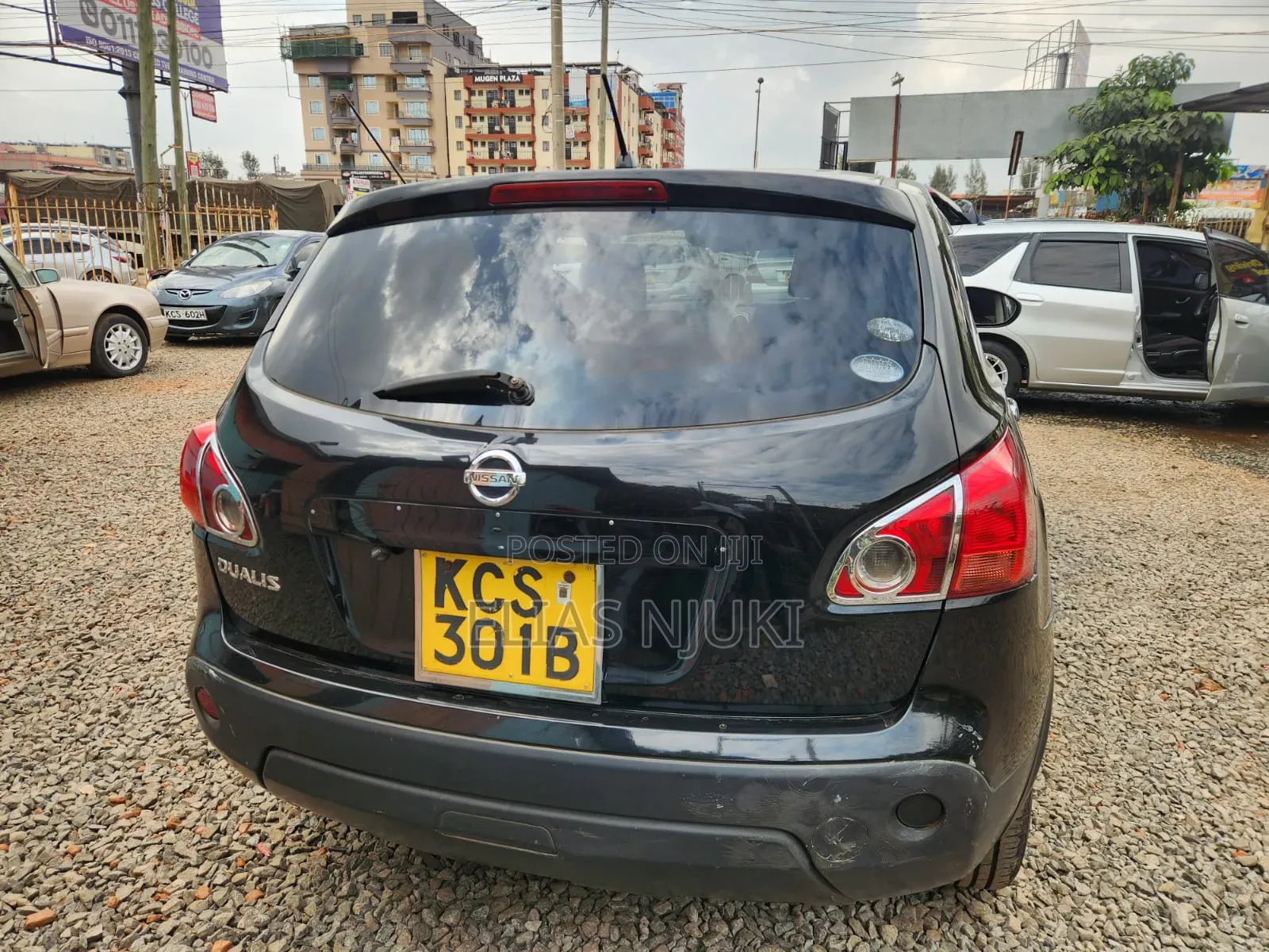 Nissan Dualis 2012 Black
