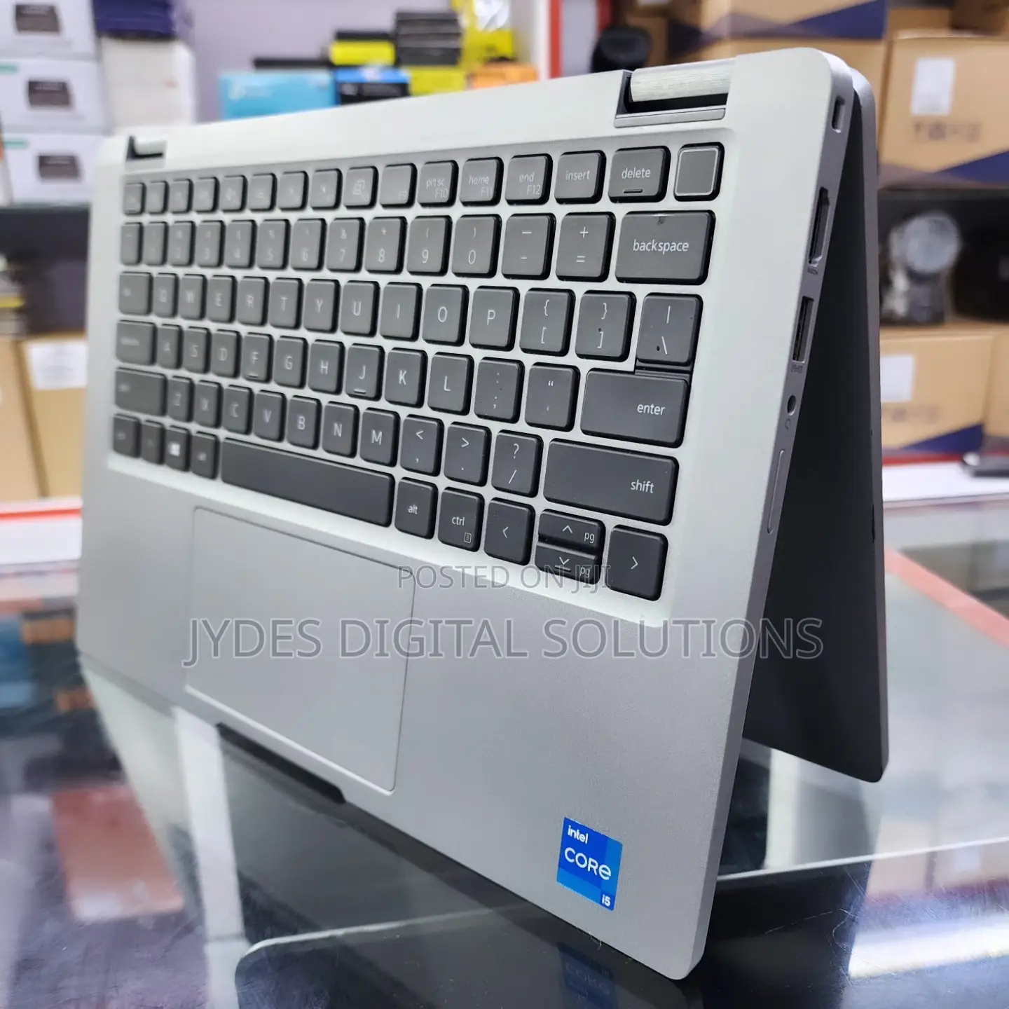 Laptop Dell Latitude 5320 16GB Intel Core I7 SSD 512GB