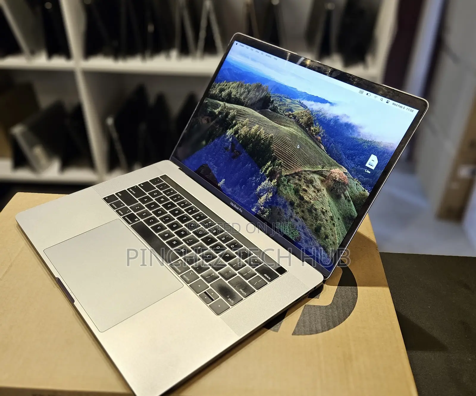 Laptop Apple MacBook Pro 2018 32GB Intel Core I9 SSD 1T