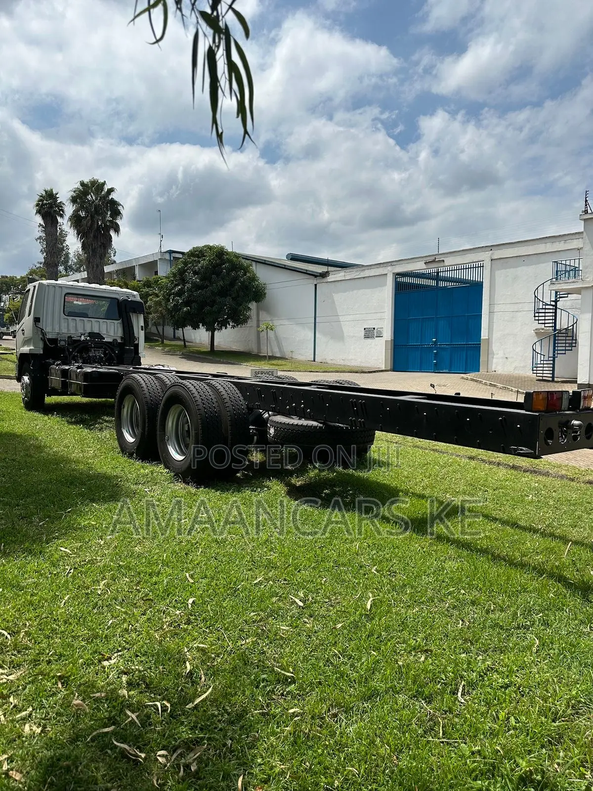 Mitsubishi Fuso Fn62 Heavy Duty Truck - Extra Long Chassis