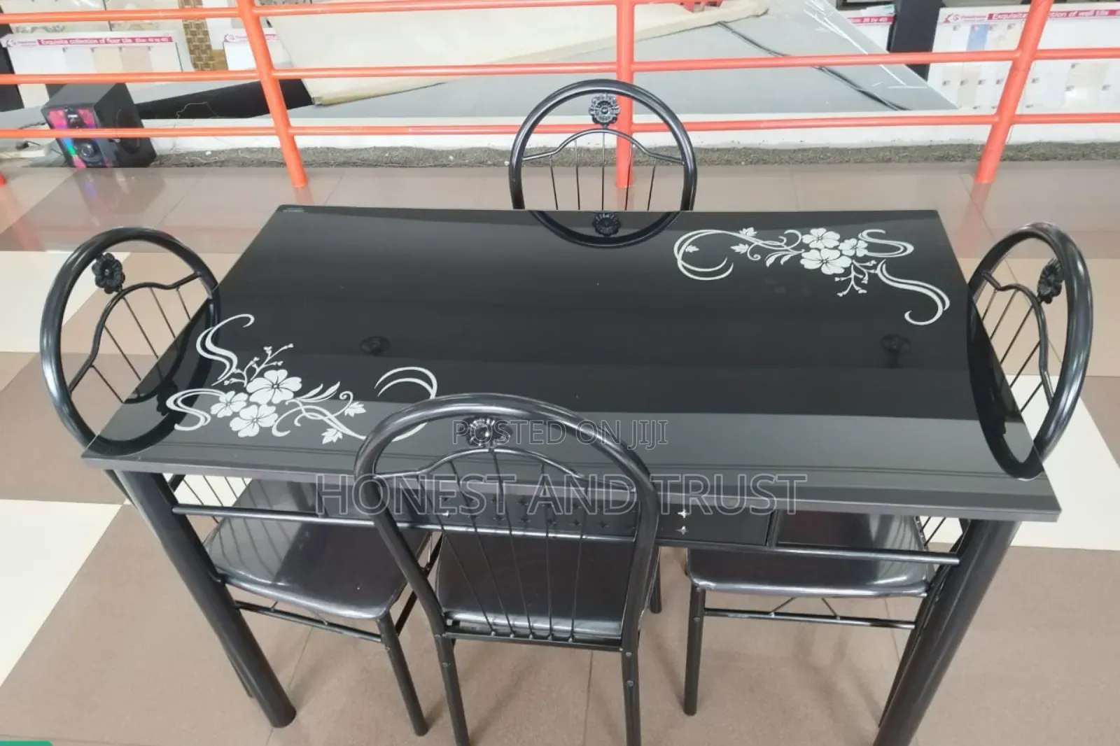 4 Sitter Dining Table