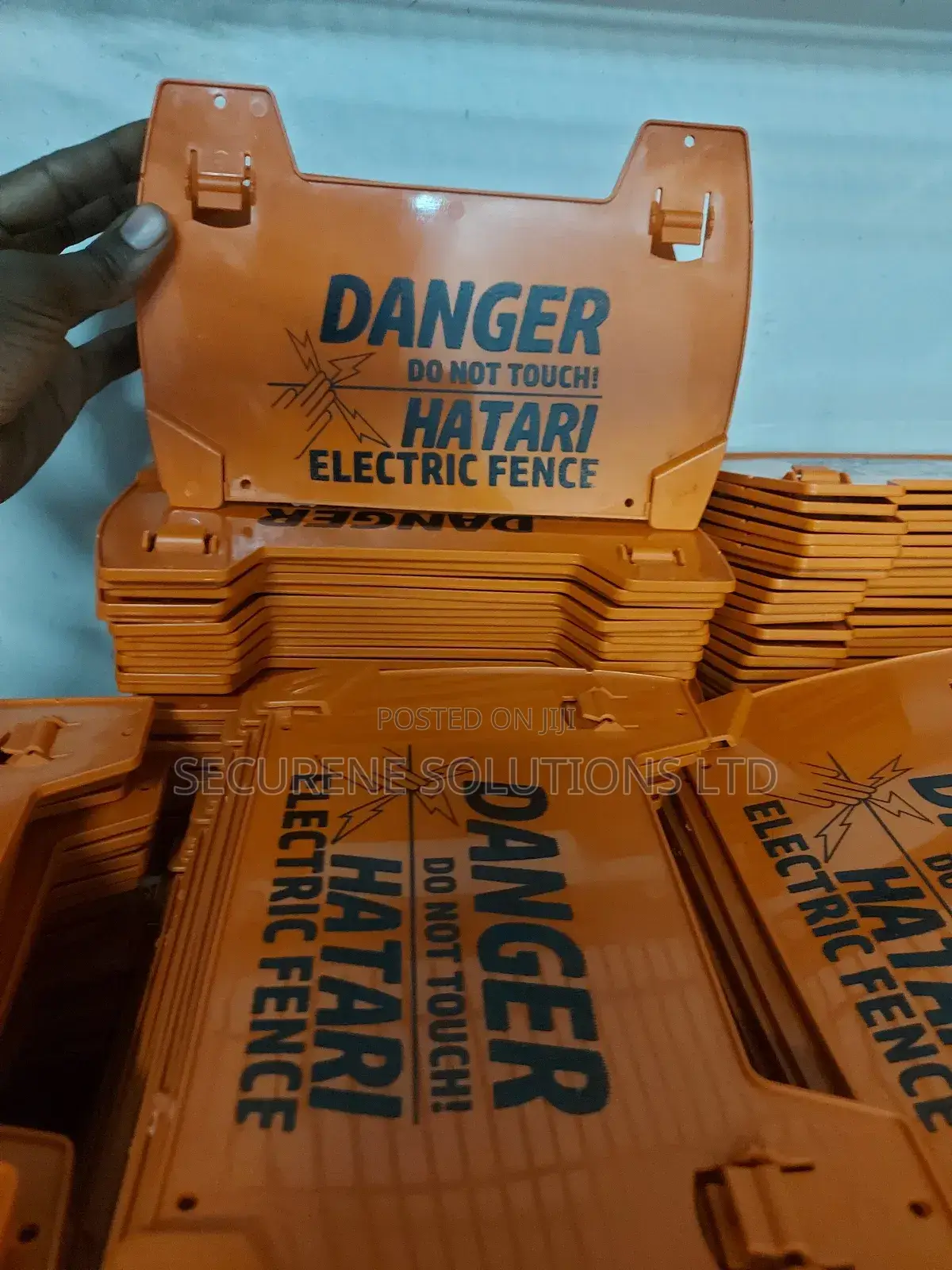 Electric Fence Hatari Sign/Danger